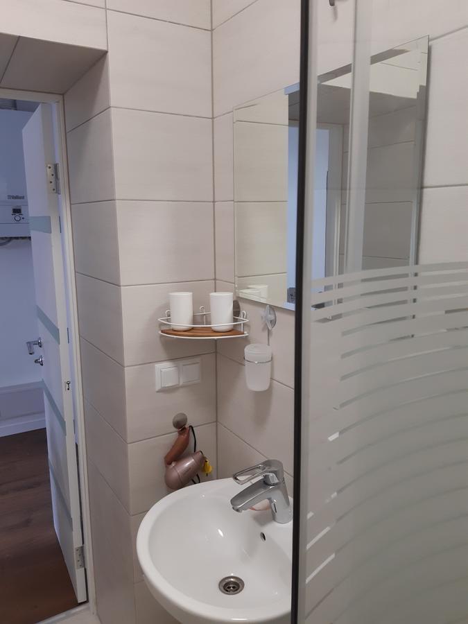 Transfer Apartment Лвив Екстериор снимка