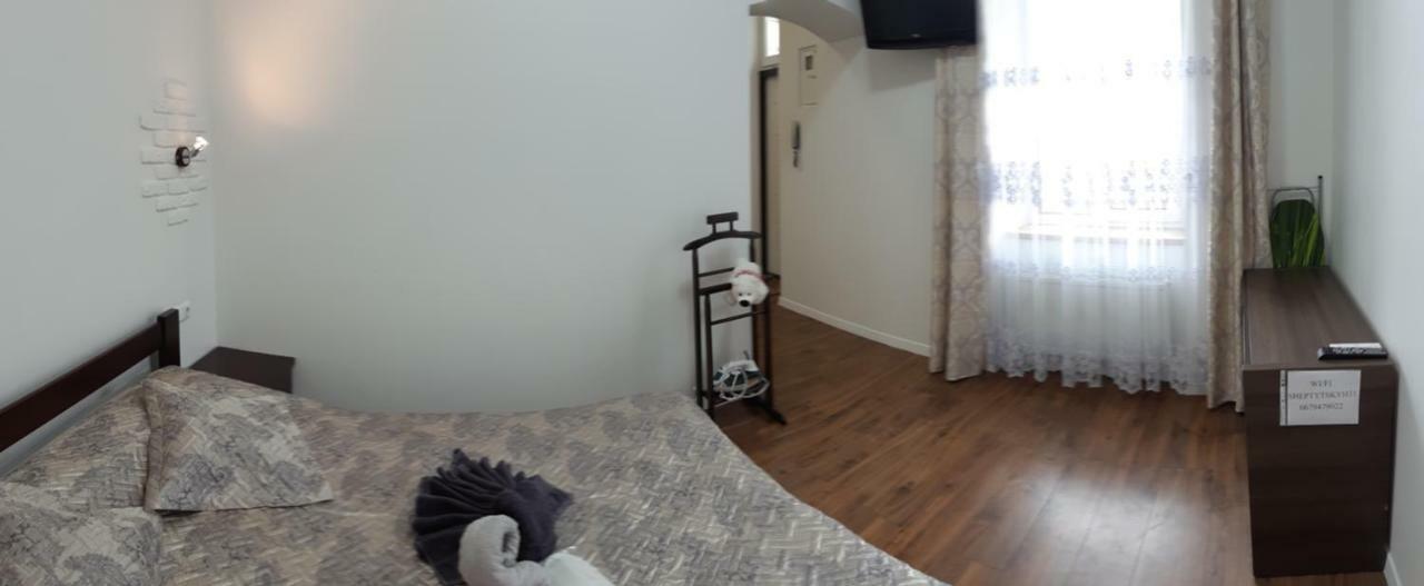 Transfer Apartment Лвив Екстериор снимка